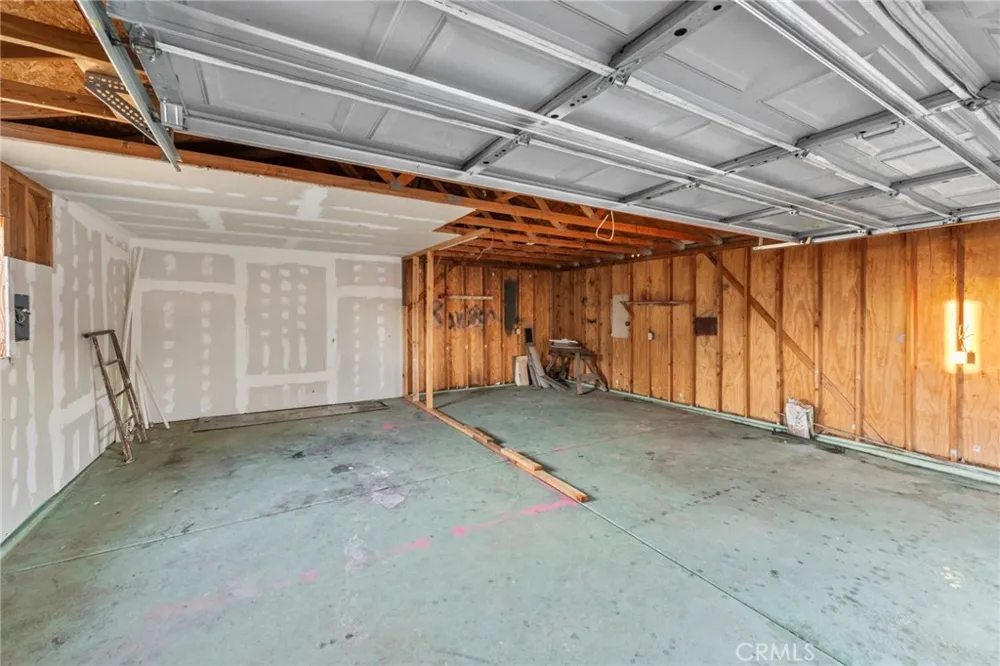 718 Willow Drive Bakersfield, CA 93308