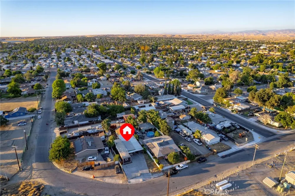 718 Willow Drive Bakersfield, CA 93308