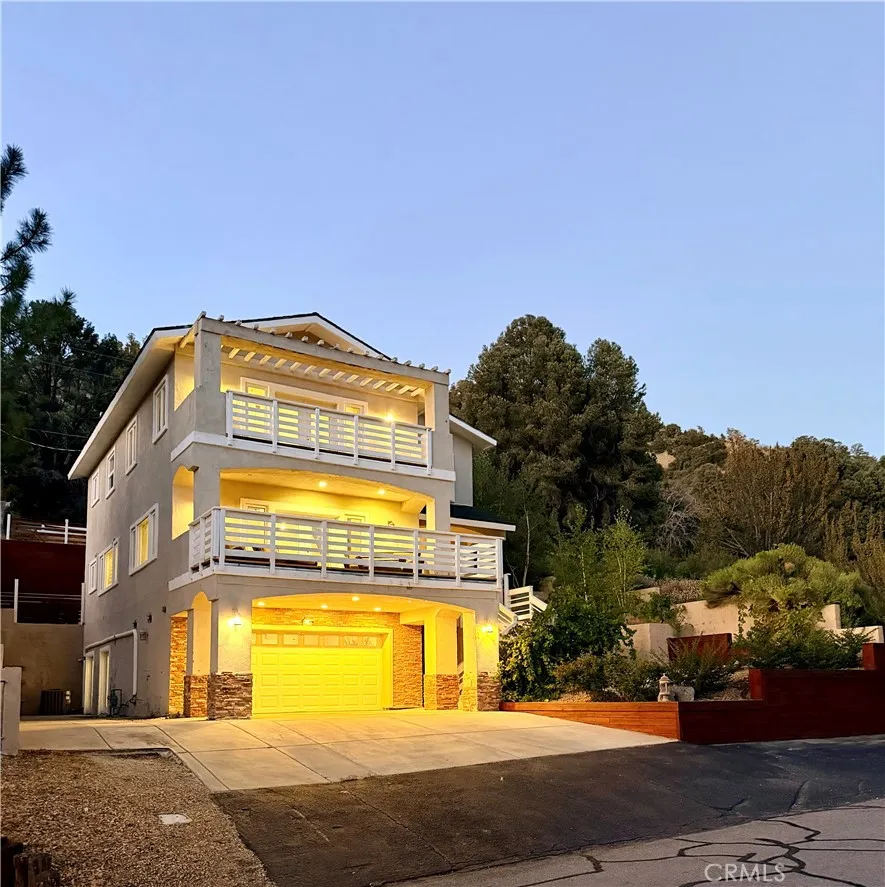 1102 Rivera Drive Wrightwood, CA 92397