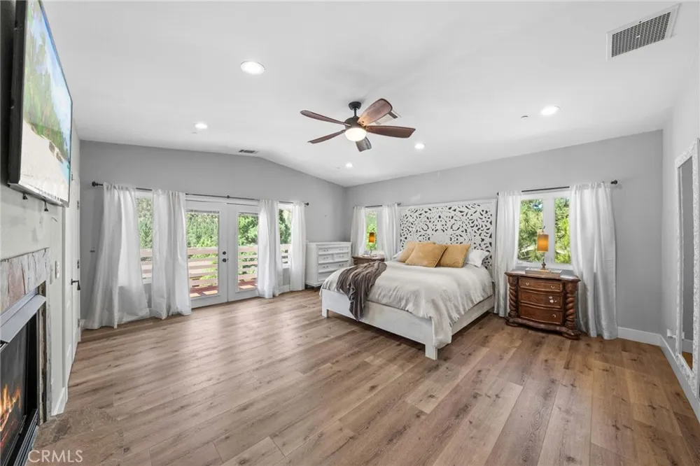 1102 Rivera Drive Wrightwood, CA 92397