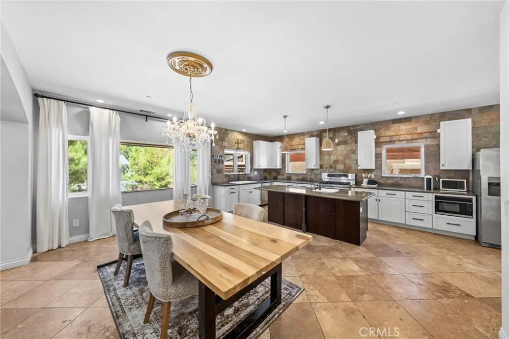 1102 Rivera Drive Wrightwood, CA 92397