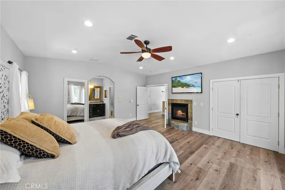 1102 Rivera Drive Wrightwood, CA 92397