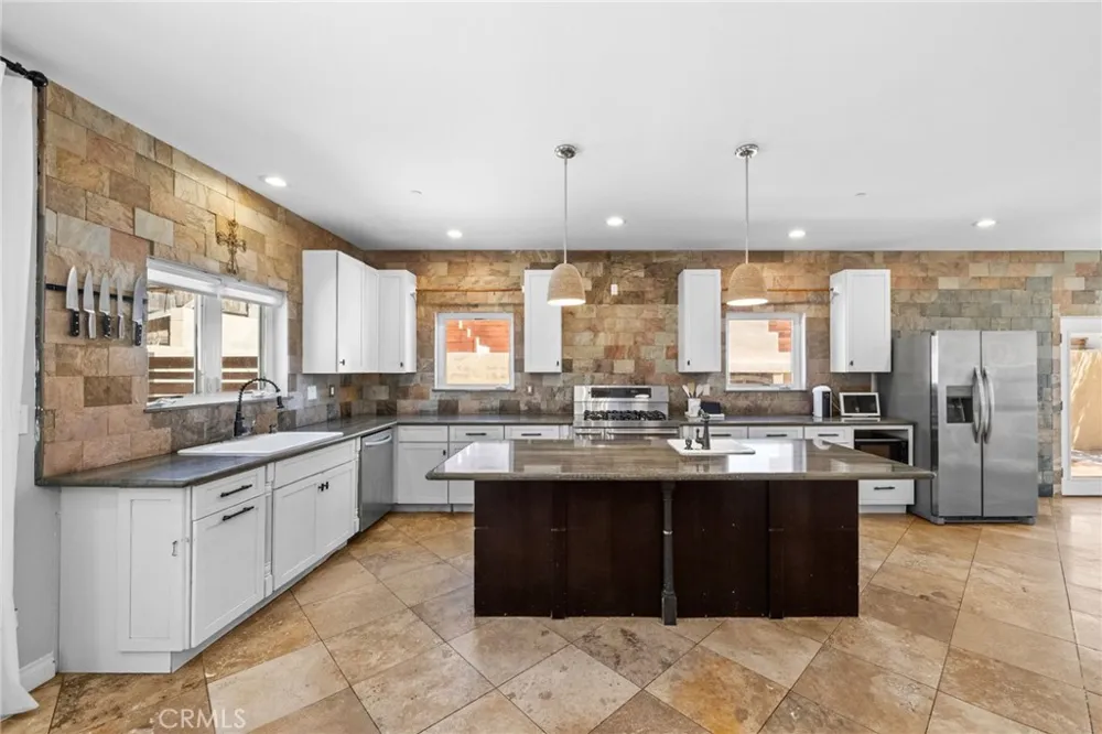1102 Rivera Drive Wrightwood, CA 92397