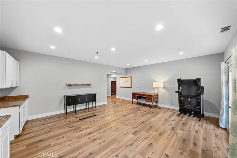 1102 Rivera Drive Wrightwood, CA 92397
