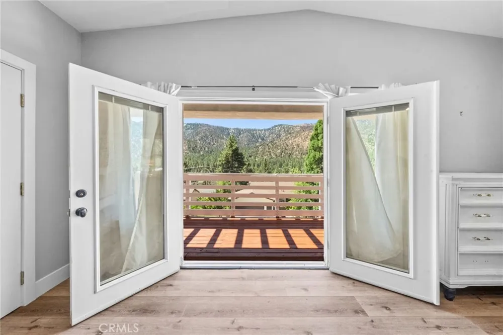 1102 Rivera Drive Wrightwood, CA 92397