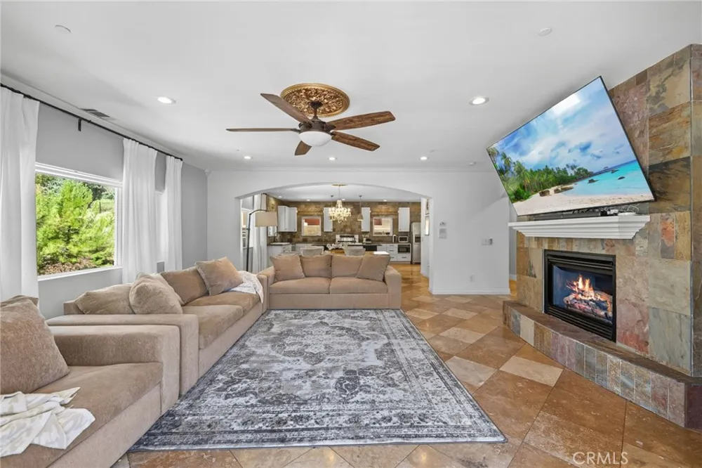 1102 Rivera Drive Wrightwood, CA 92397