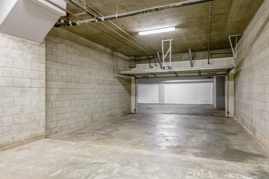 441 Los Robles #16 Pasadena, CA 91101