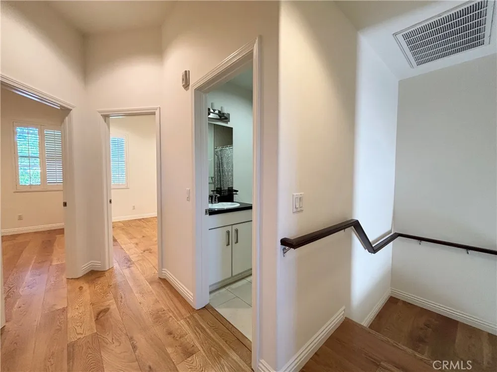 441 Los Robles #16 Pasadena, CA 91101