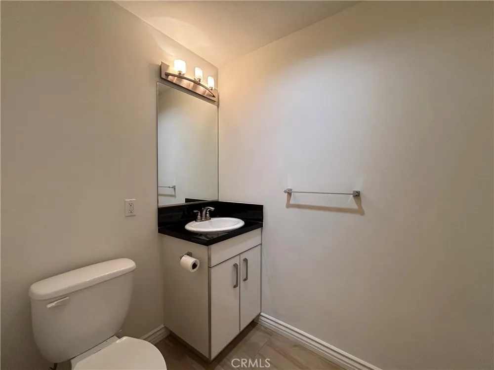 441 Los Robles #16 Pasadena, CA 91101