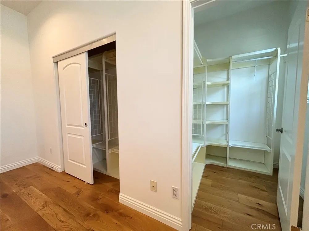 441 Los Robles #16 Pasadena, CA 91101