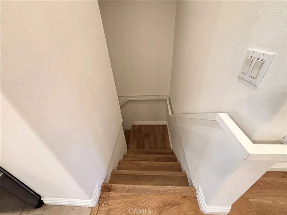 441 Los Robles #16 Pasadena, CA 91101