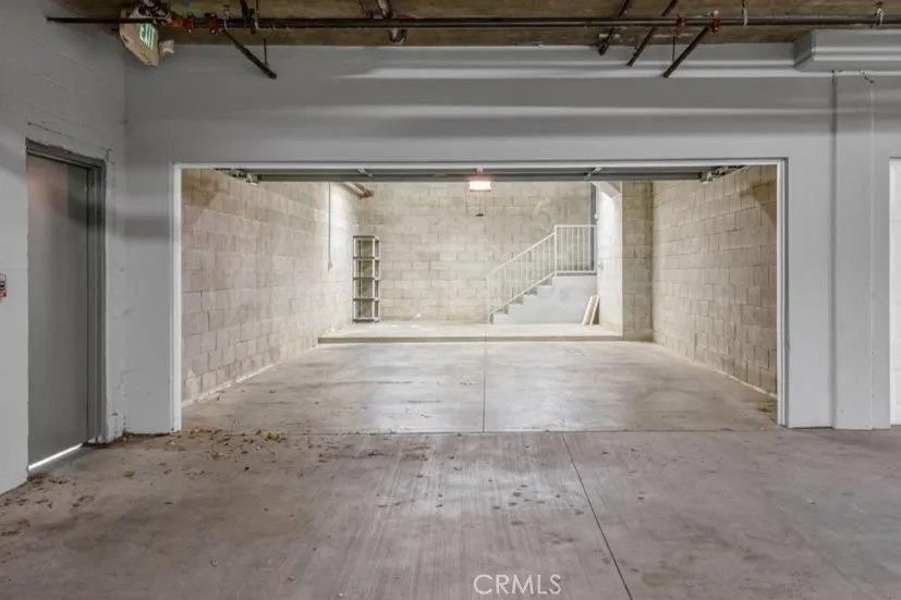 441 Los Robles #16 Pasadena, CA 91101