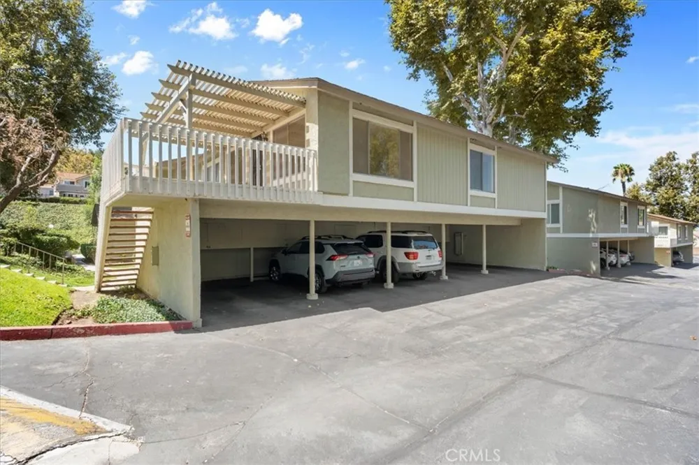 2101 E Aroma West Covina, CA 91791