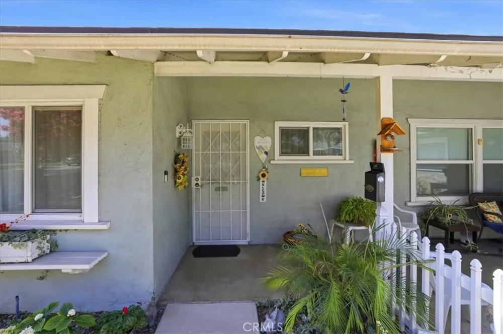 614 Azure Court Upland, CA 91786