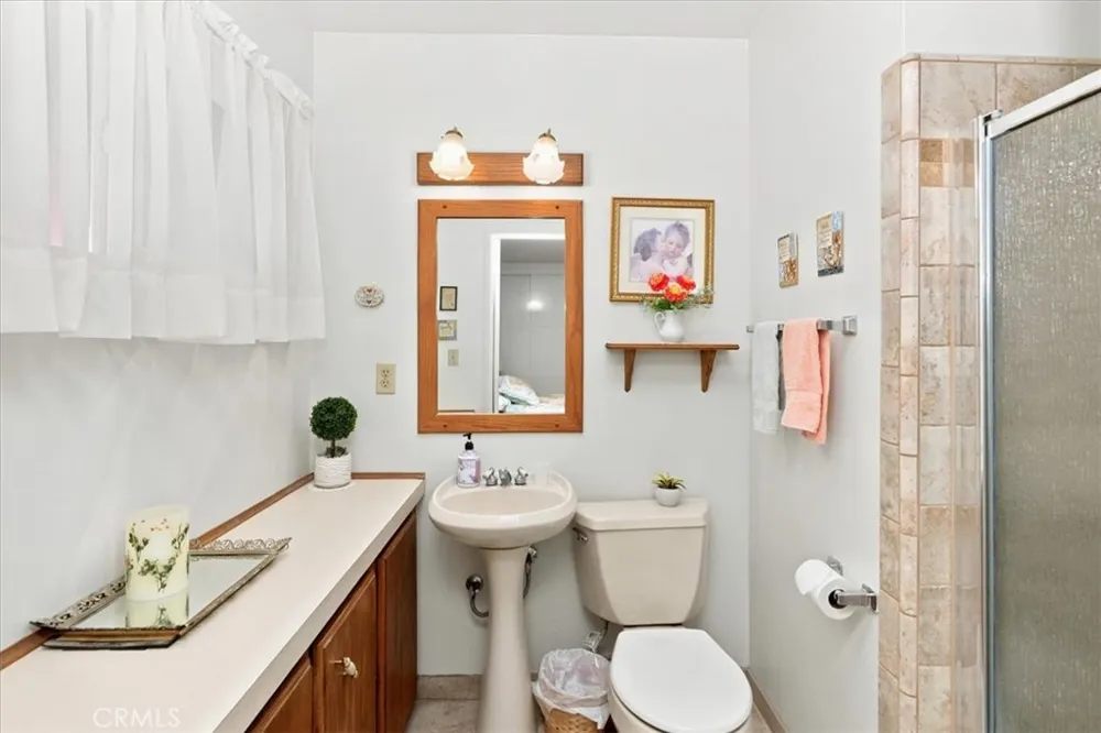 614 Azure Court Upland, CA 91786