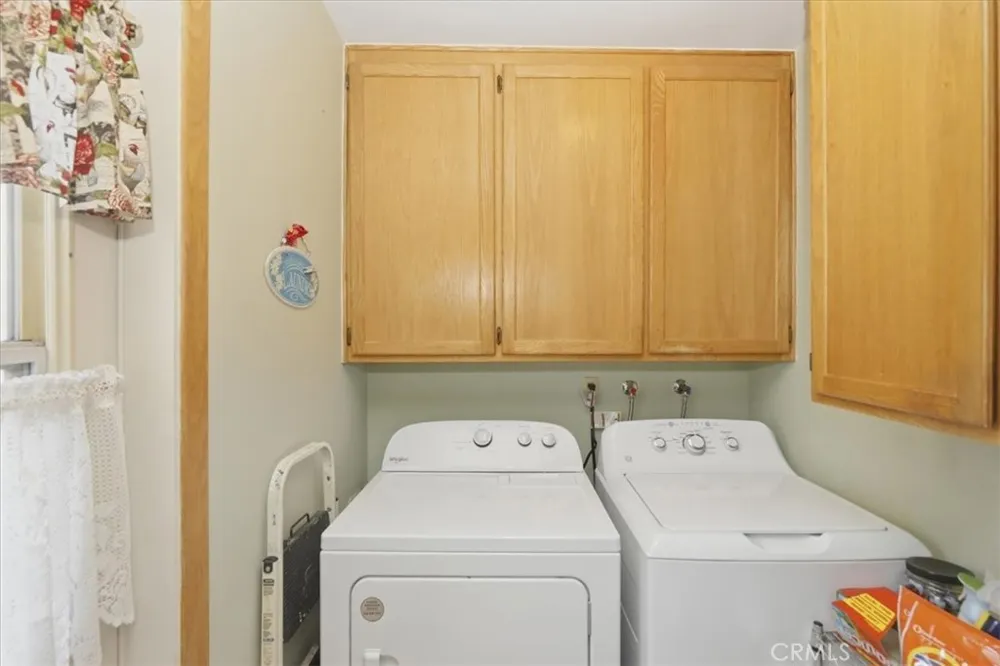 614 Azure Court Upland, CA 91786