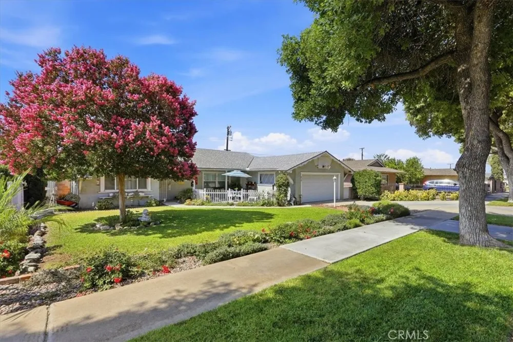 614 Azure Court Upland, CA 91786