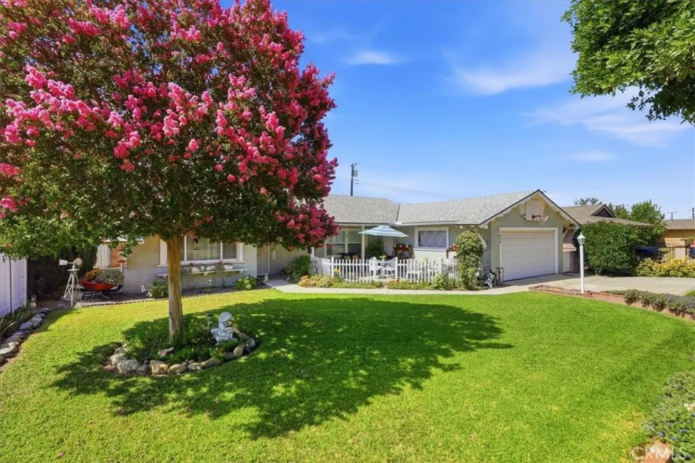 614 Azure Court Upland, CA 91786