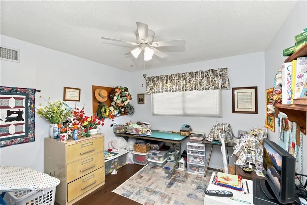 614 Azure Court Upland, CA 91786