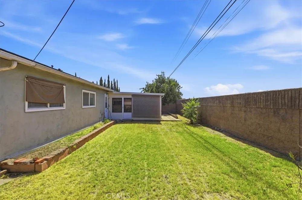 614 Azure Court Upland, CA 91786