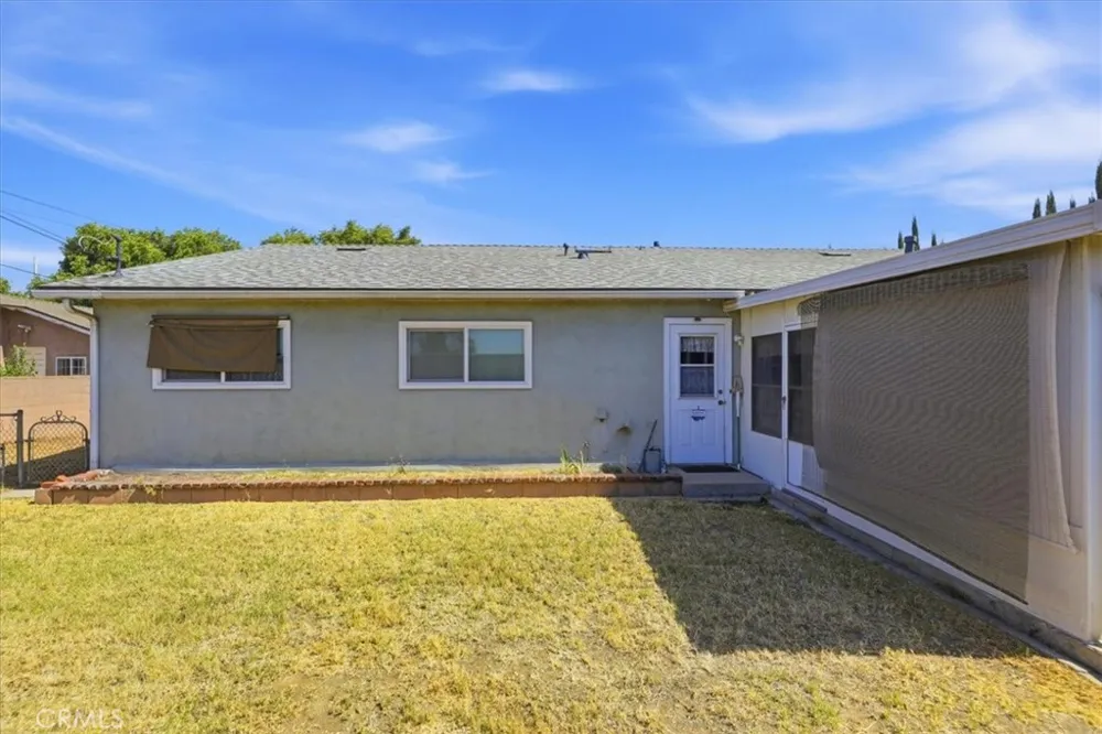 614 Azure Court Upland, CA 91786