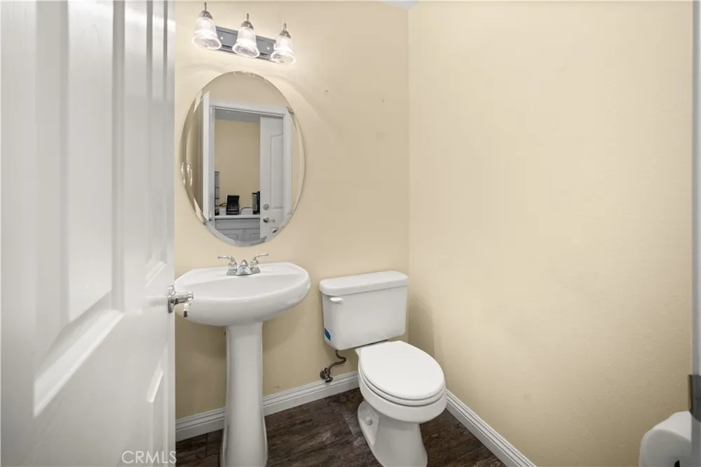 7682 Coleridge Rd Oak Hills, CA 92344