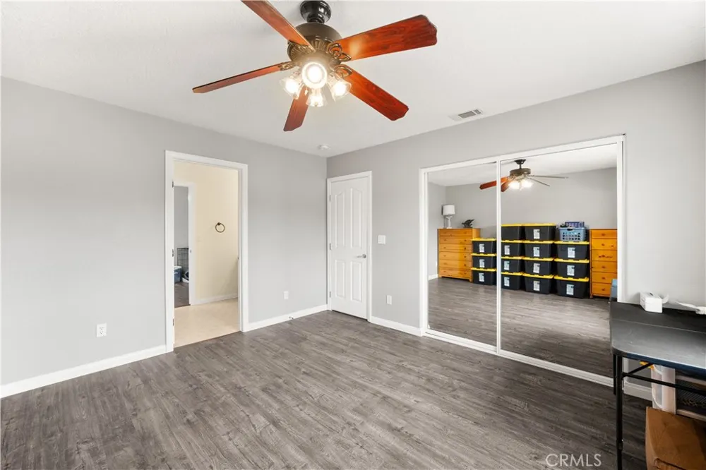 7682 Coleridge Rd Oak Hills, CA 92344