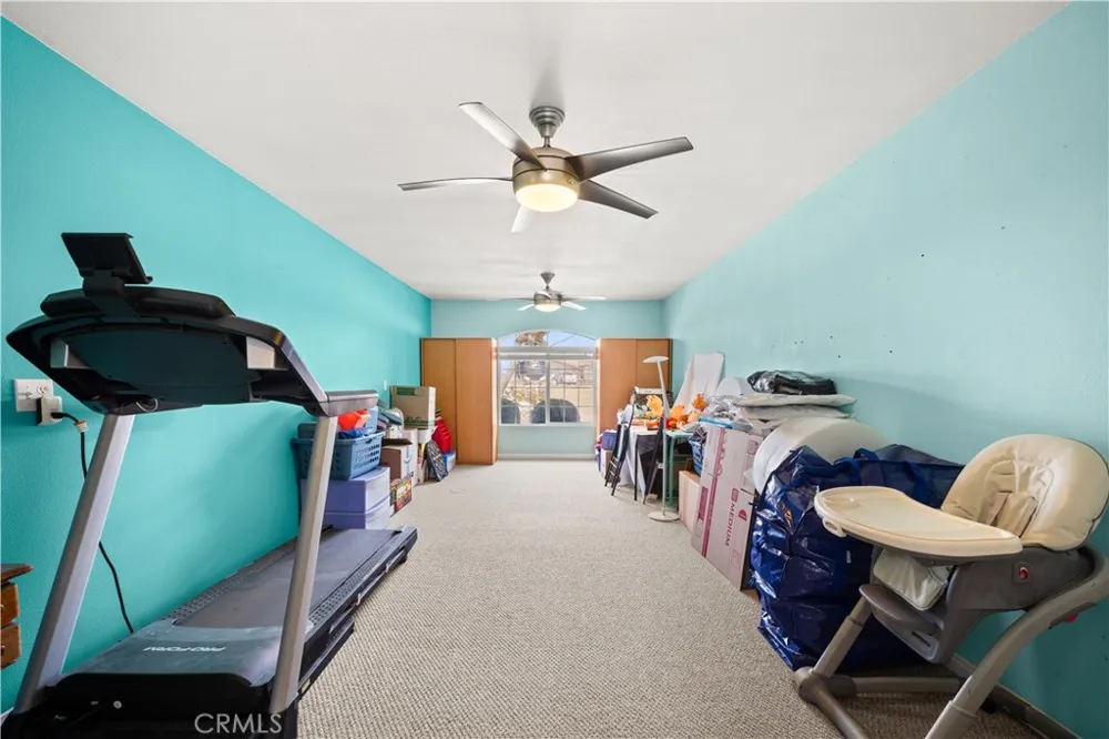 7682 Coleridge Rd Oak Hills, CA 92344