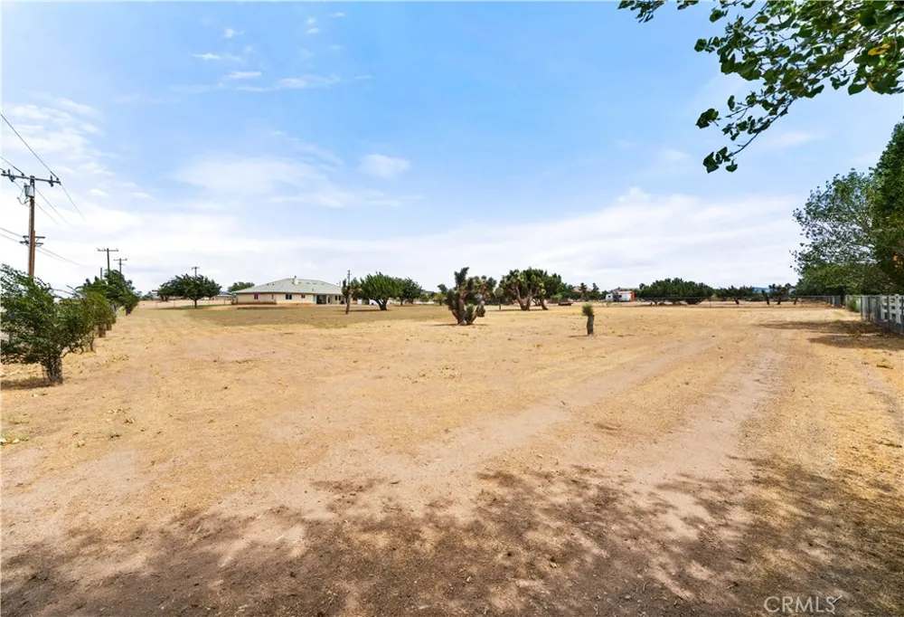 7682 Coleridge Rd Oak Hills, CA 92344