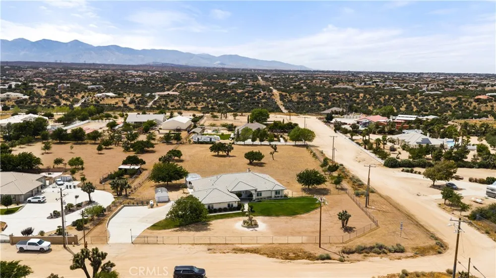 7682 Coleridge Rd Oak Hills, CA 92344