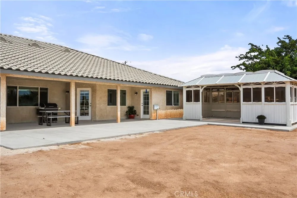 7682 Coleridge Rd Oak Hills, CA 92344