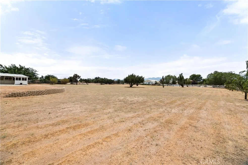 7682 Coleridge Rd Oak Hills, CA 92344