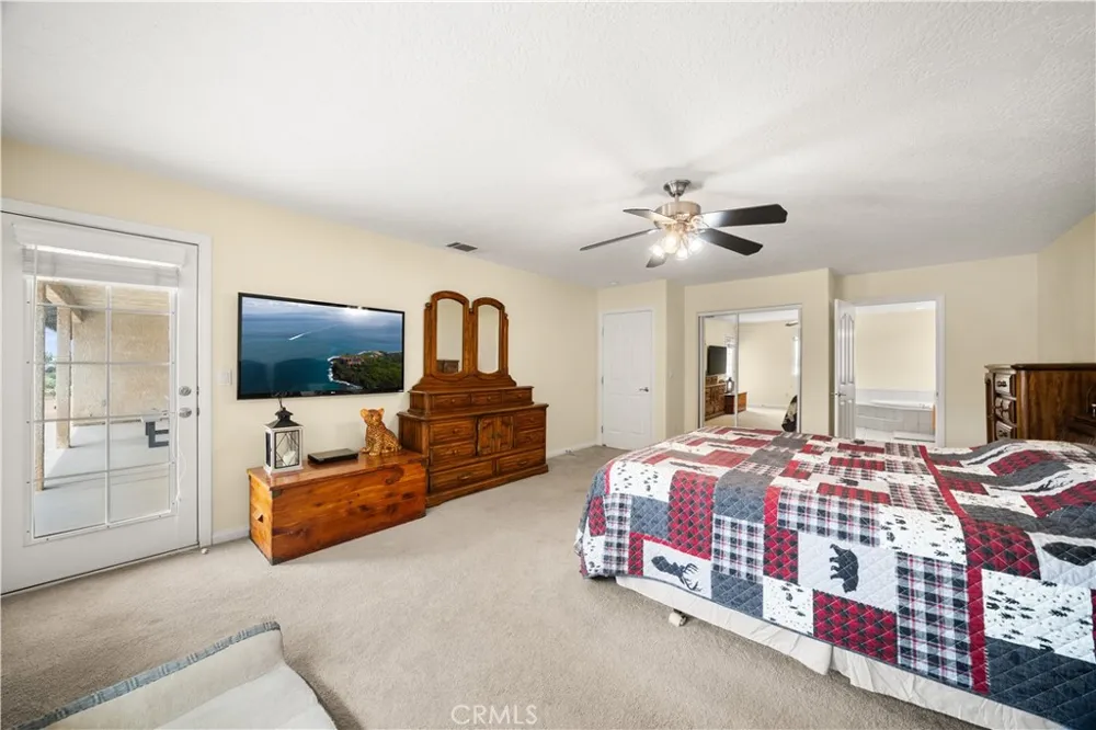 7682 Coleridge Rd Oak Hills, CA 92344