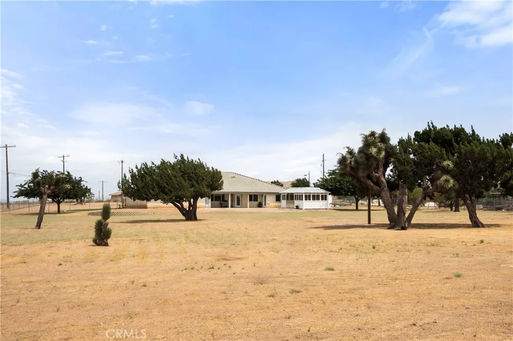 7682 Coleridge Rd Oak Hills, CA 92344
