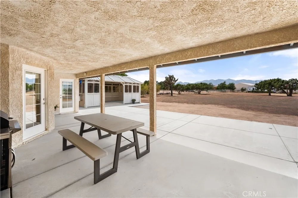 7682 Coleridge Rd Oak Hills, CA 92344