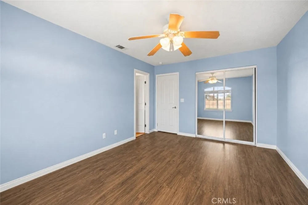 7682 Coleridge Rd Oak Hills, CA 92344