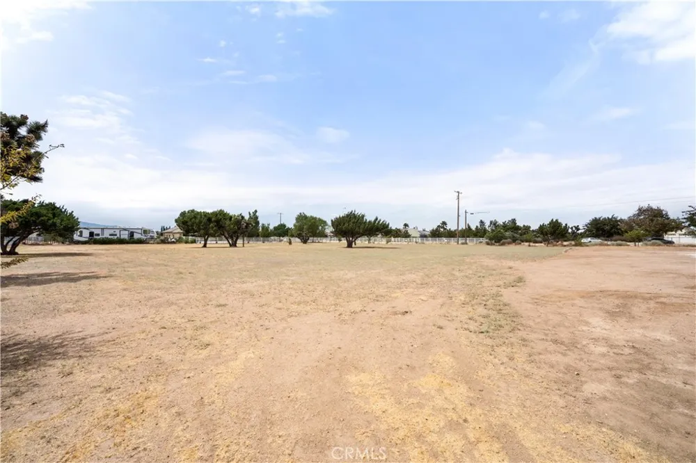 7682 Coleridge Rd Oak Hills, CA 92344