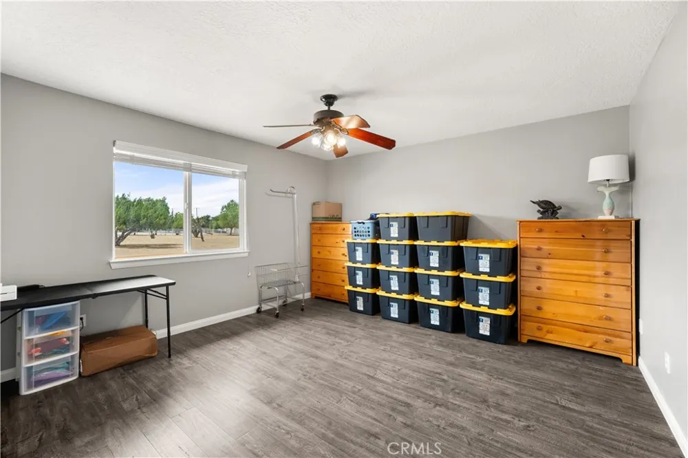 7682 Coleridge Rd Oak Hills, CA 92344