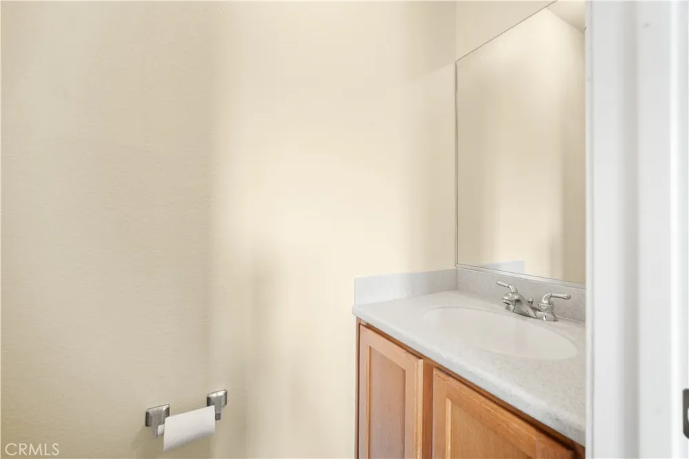 7682 Coleridge Rd Oak Hills, CA 92344