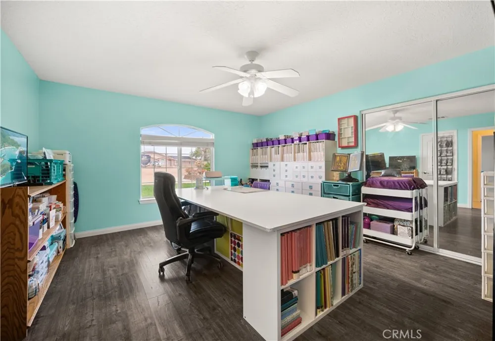 7682 Coleridge Rd Oak Hills, CA 92344