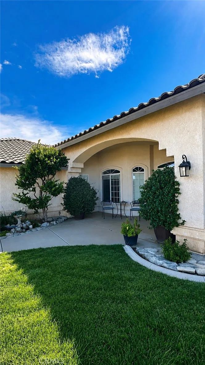 7682 Coleridge Rd Oak Hills, CA 92344