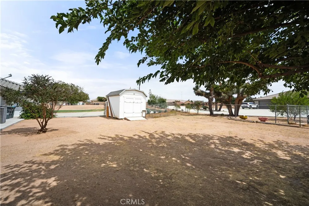 7682 Coleridge Rd Oak Hills, CA 92344