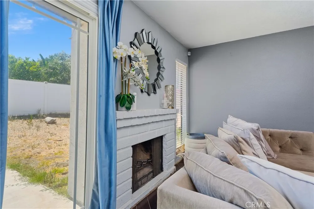 2326 Sycamore Rialto, CA 92377