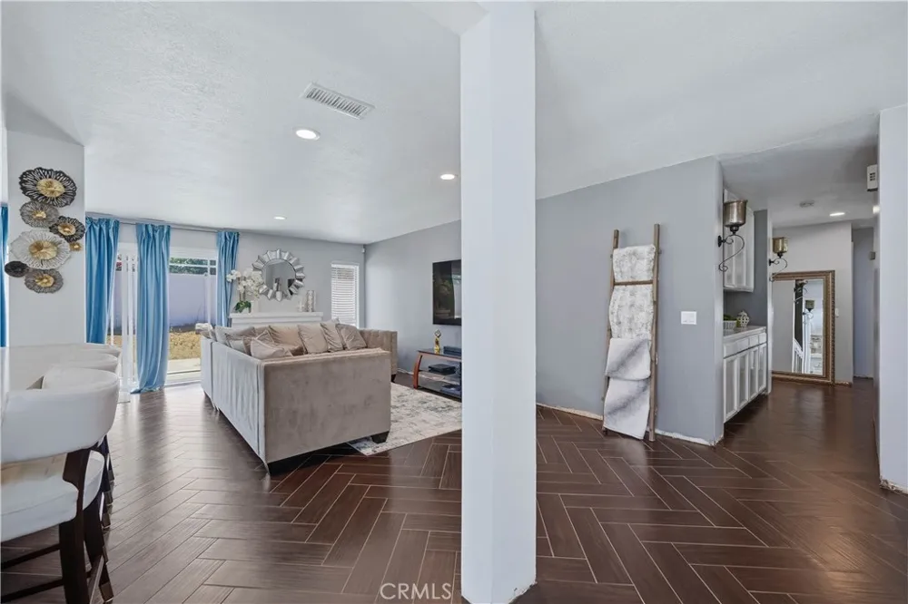 2326 Sycamore Rialto, CA 92377