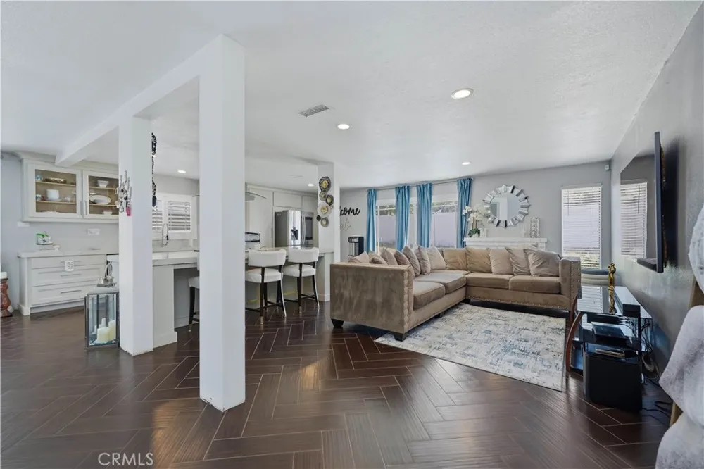 2326 Sycamore Rialto, CA 92377