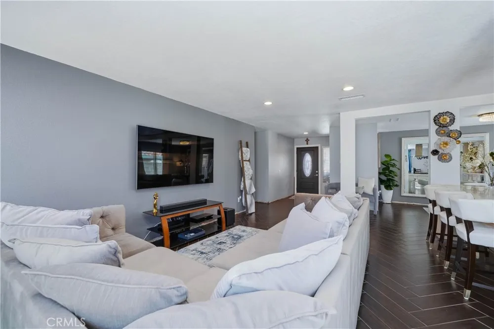 2326 Sycamore Rialto, CA 92377