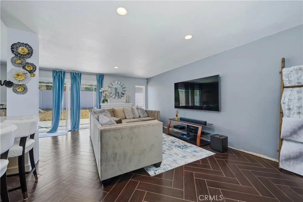 2326 Sycamore Rialto, CA 92377