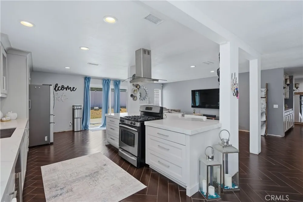 2326 Sycamore Rialto, CA 92377