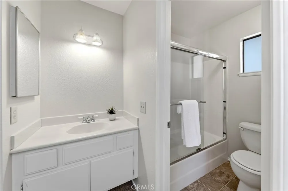 854 Endicott Claremont, CA 91711