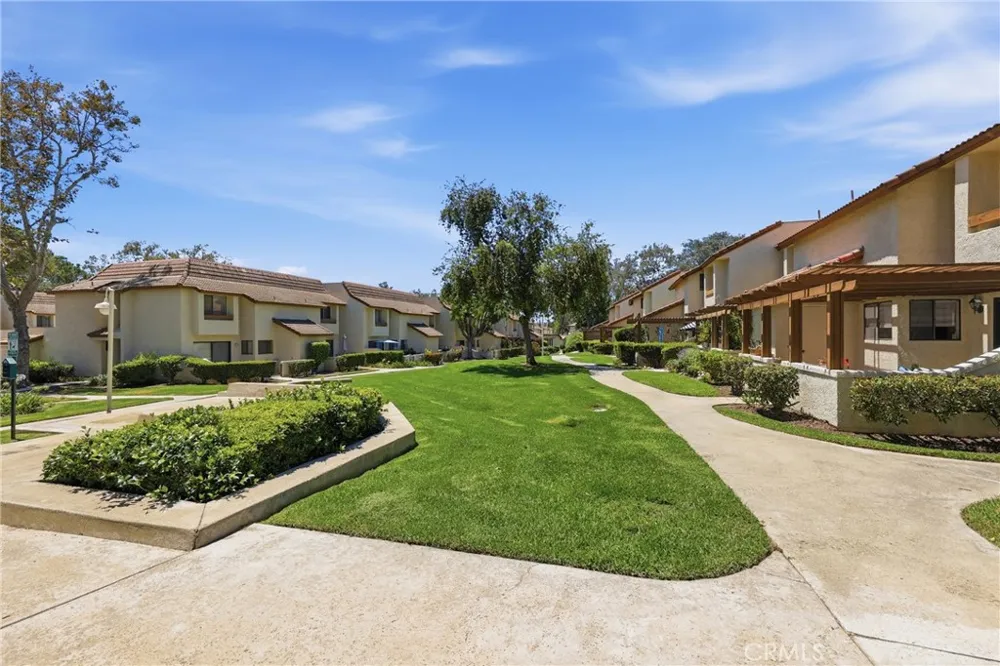 854 Endicott Claremont, CA 91711
